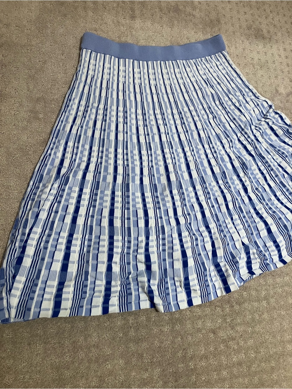 Banana Republic Blue and White Pleated Midi Skirt.